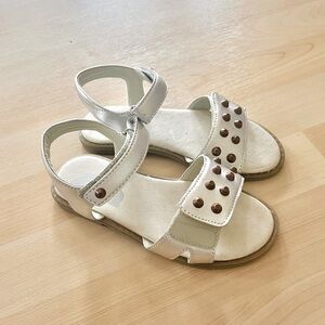 Umi Girls Shoes Sz 30